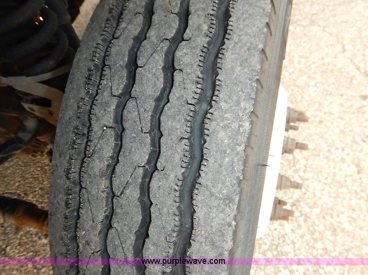 image for item J3779 2011 Ford F550 flatbed truck