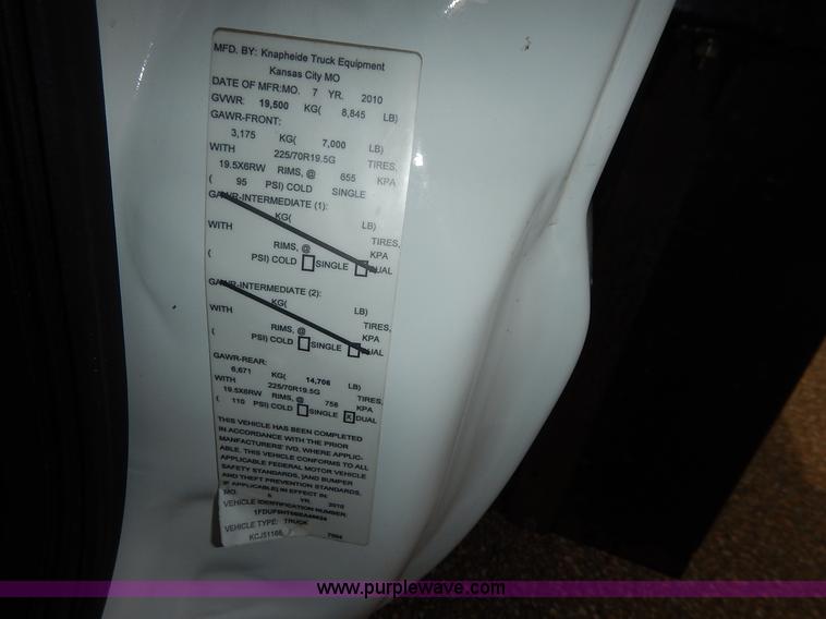 image for item J3779 2011 Ford F550 flatbed truck