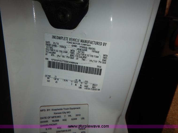 image for item J3779 2011 Ford F550 flatbed truck