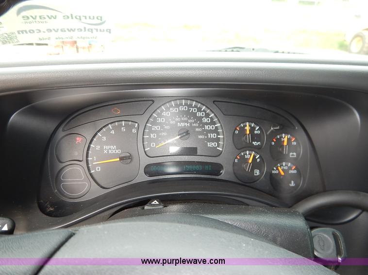 image for item J3782 2003 Chevrolet Avalanche 1500 Z71 pickup truck