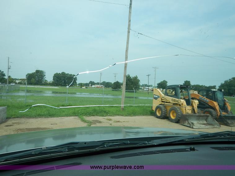 image for item J3782 2003 Chevrolet Avalanche 1500 Z71 pickup truck