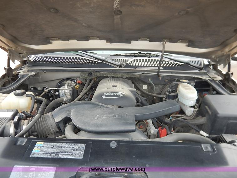 image for item J3782 2003 Chevrolet Avalanche 1500 Z71 pickup truck