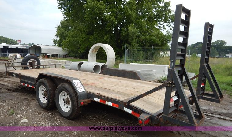 image for item J3783 2006 Load Trail equipment trailer