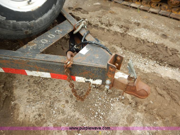 image for item J3783 2006 Load Trail equipment trailer