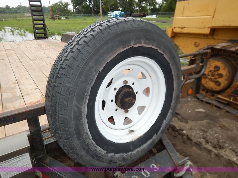 image for item J3783 2006 Load Trail equipment trailer