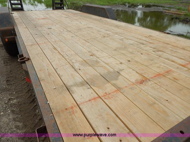 image for item J3783 2006 Load Trail equipment trailer