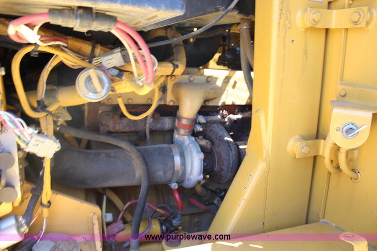 image for item J3784 1996 Caterpillar 953C track loader