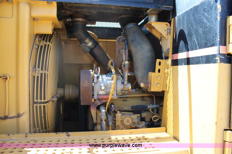 image for item J3784 1996 Caterpillar 953C track loader