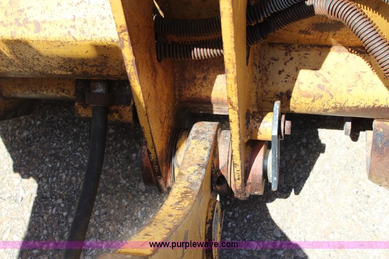 image for item J3784 1996 Caterpillar 953C track loader