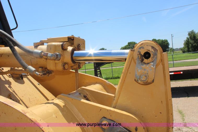 image for item J3784 1996 Caterpillar 953C track loader