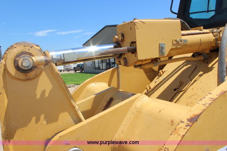 image for item J3784 1996 Caterpillar 953C track loader
