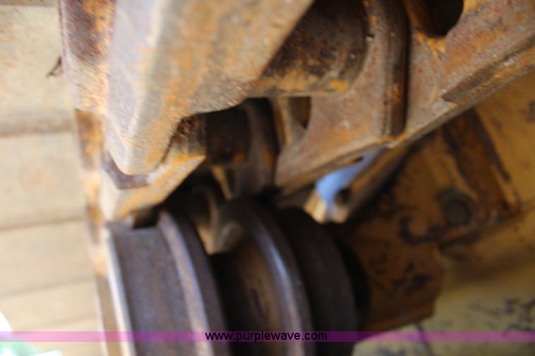 image for item J3784 1996 Caterpillar 953C track loader