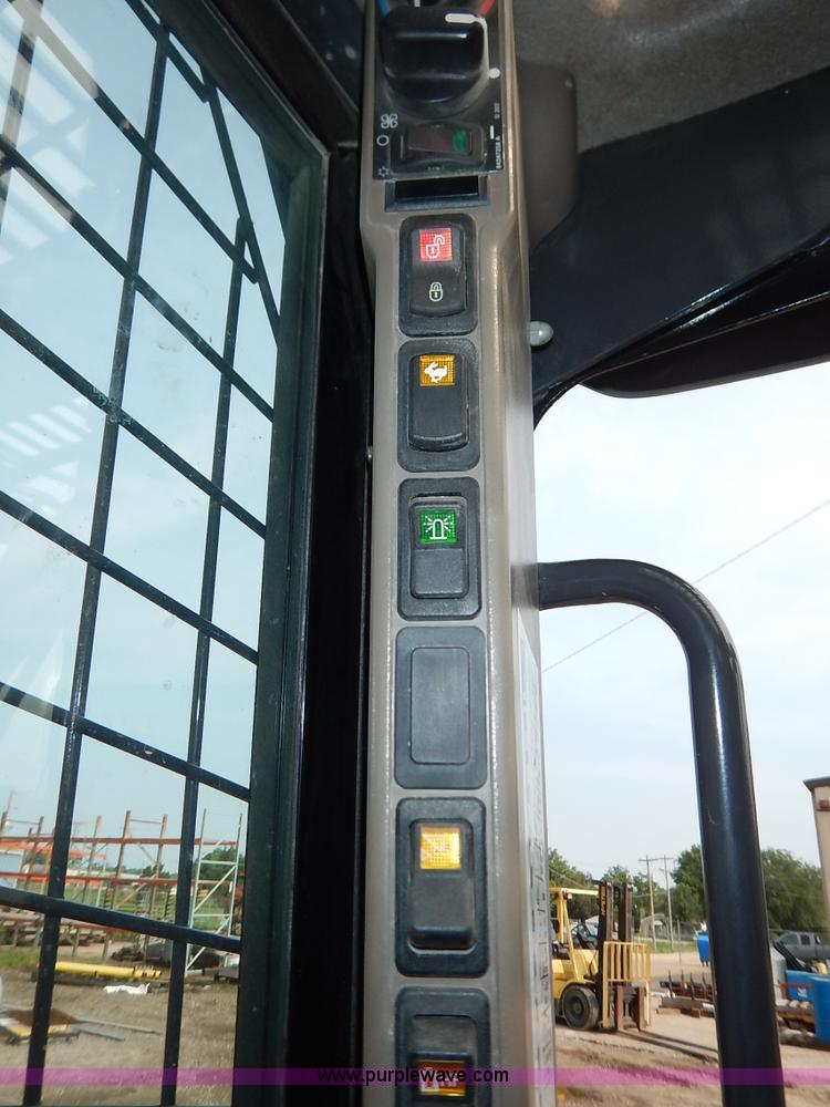 image for item J3787 2012 Case SV250 skid steer