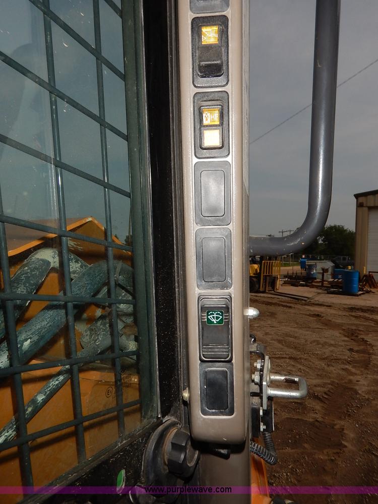 image for item J3787 2012 Case SV250 skid steer