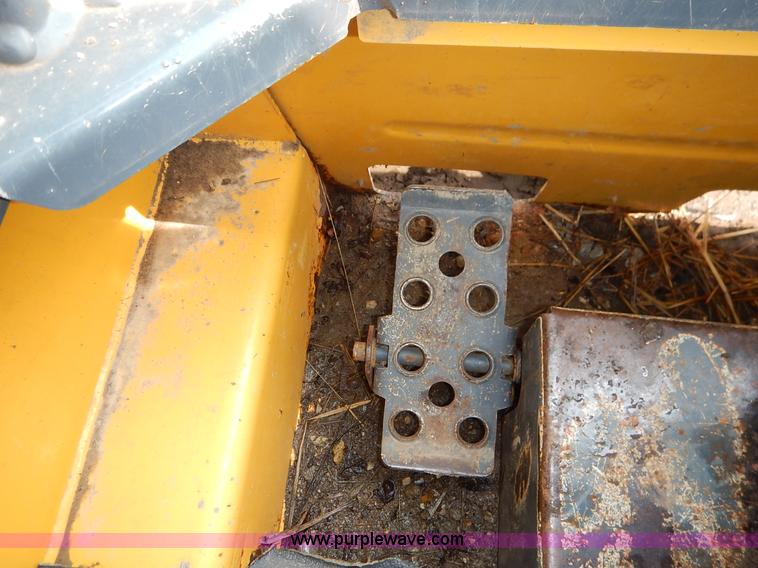 image for item J3788 2007 Gehl 6640E skid steer