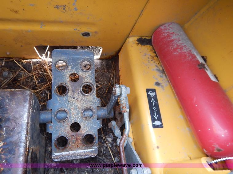 image for item J3788 2007 Gehl 6640E skid steer