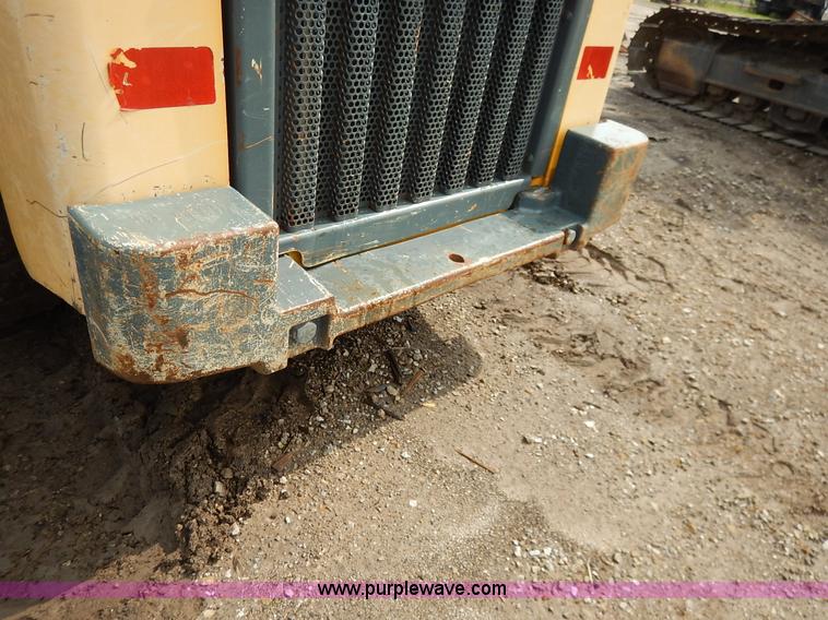 image for item J3788 2007 Gehl 6640E skid steer