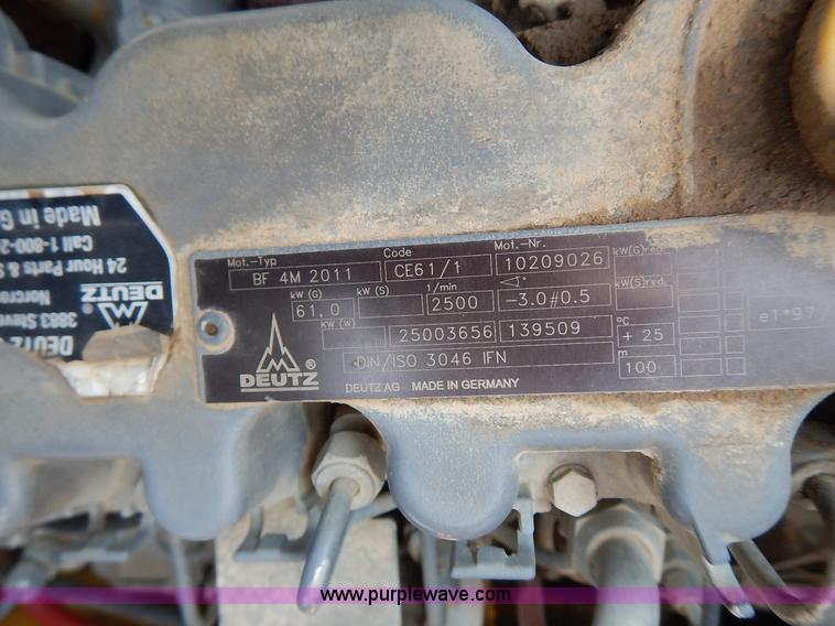 image for item J3788 2007 Gehl 6640E skid steer