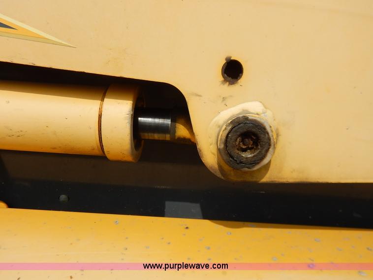 image for item J3788 2007 Gehl 6640E skid steer