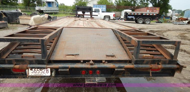 image for item J3789 2000 Buck Dandy flatbed trailer