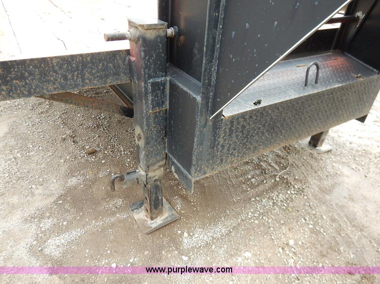 image for item J3789 2000 Buck Dandy flatbed trailer