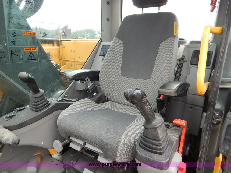image for item J3790 2011 Volvo ECR235CL excavator