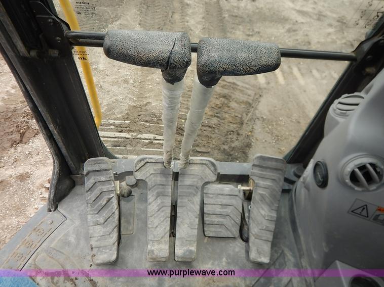 image for item J3790 2011 Volvo ECR235CL excavator