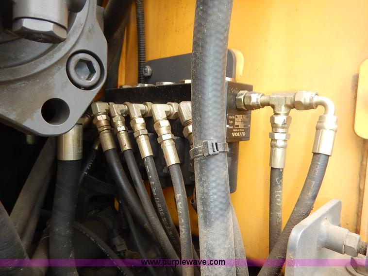 image for item J3790 2011 Volvo ECR235CL excavator