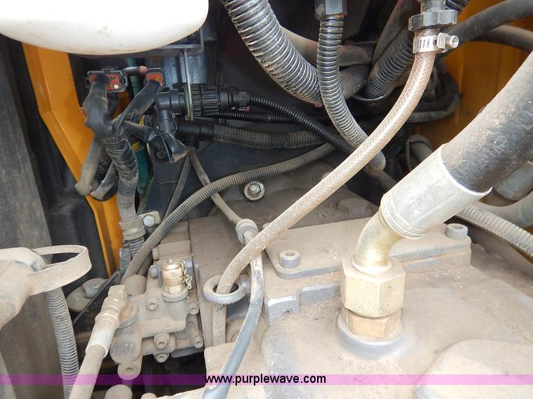 image for item J3790 2011 Volvo ECR235CL excavator