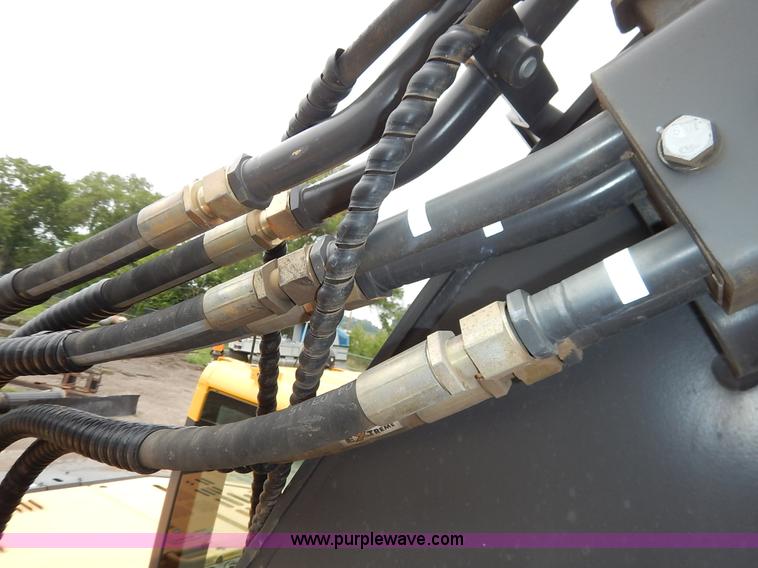 image for item J3790 2011 Volvo ECR235CL excavator