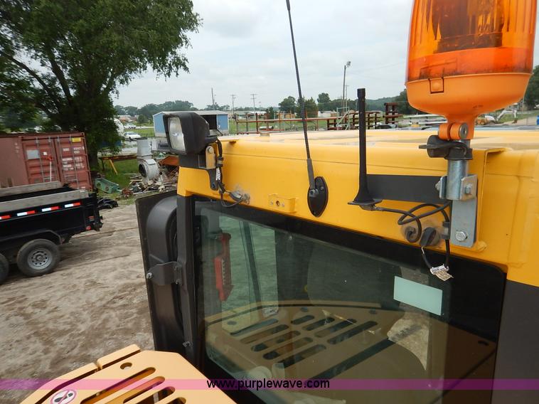 image for item J3790 2011 Volvo ECR235CL excavator