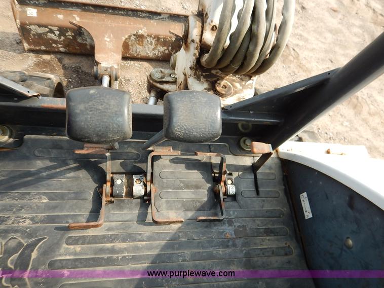image for item J3791 2007 Bobcat 335G compact excavator
