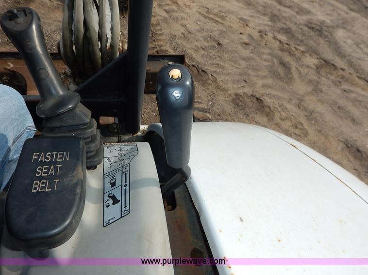 image for item J3791 2007 Bobcat 335G compact excavator