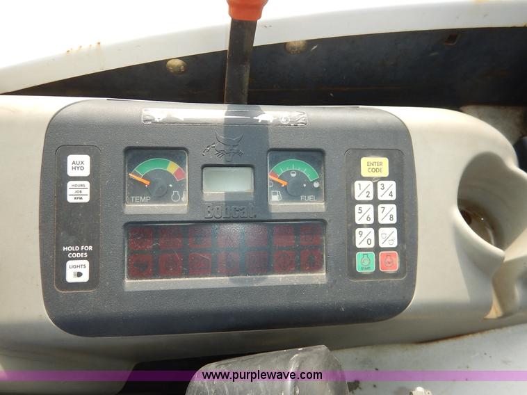 image for item J3791 2007 Bobcat 335G compact excavator