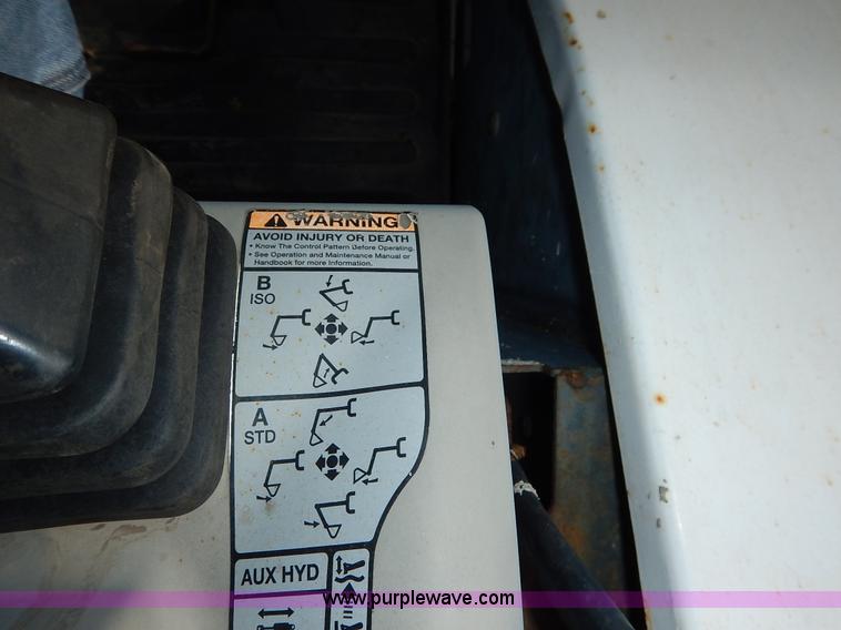 image for item J3791 2007 Bobcat 335G compact excavator