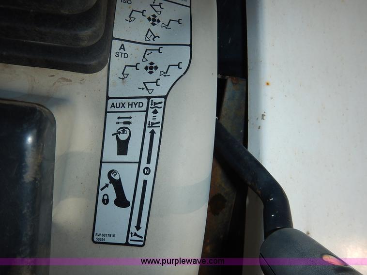 image for item J3791 2007 Bobcat 335G compact excavator