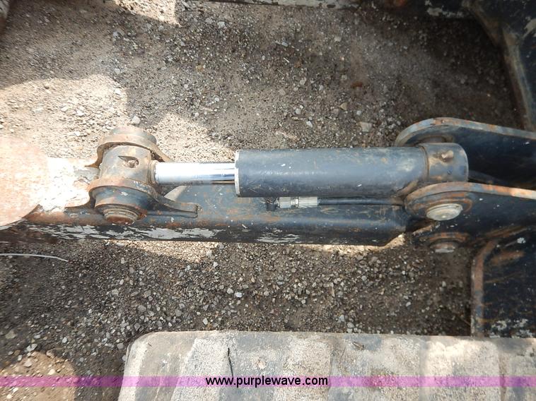 image for item J3791 2007 Bobcat 335G compact excavator