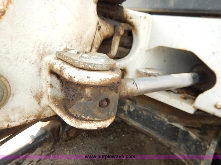 image for item J3791 2007 Bobcat 335G compact excavator