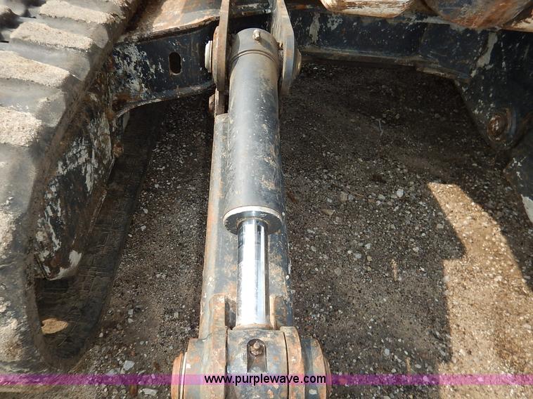 image for item J3791 2007 Bobcat 335G compact excavator