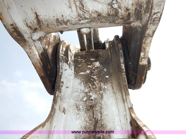 image for item J3791 2007 Bobcat 335G compact excavator