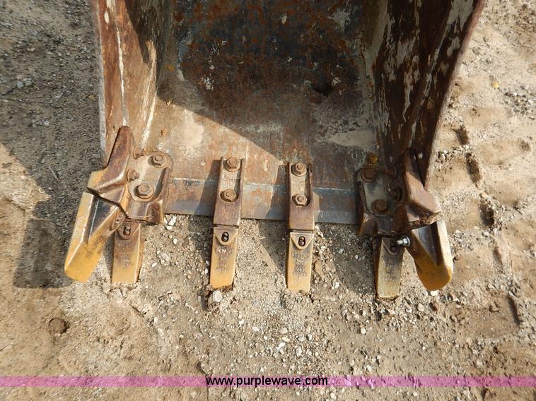 image for item J3791 2007 Bobcat 335G compact excavator