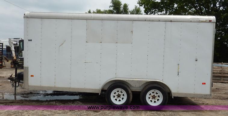 image for item J3792 2006 Doo Little enclosed cargo trailer