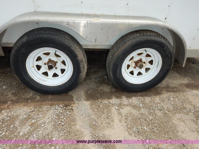 image for item J3792 2006 Doo Little enclosed cargo trailer