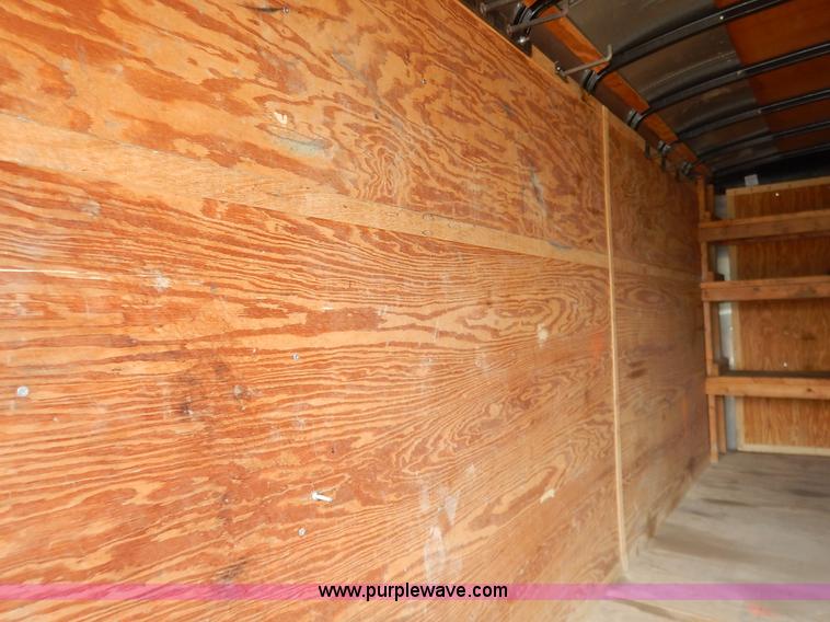 image for item J3792 2006 Doo Little enclosed cargo trailer