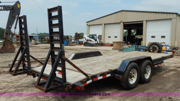 image for item J3793 2006 Load Trail equipment trailer
