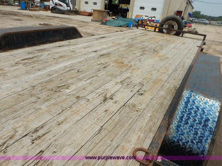 image for item J3793 2006 Load Trail equipment trailer