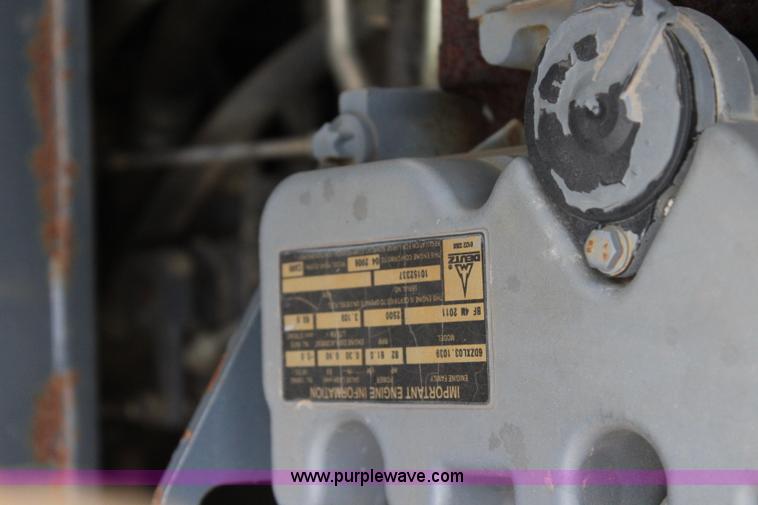 image for item J5843 2006 Gehl 6640E skid steer