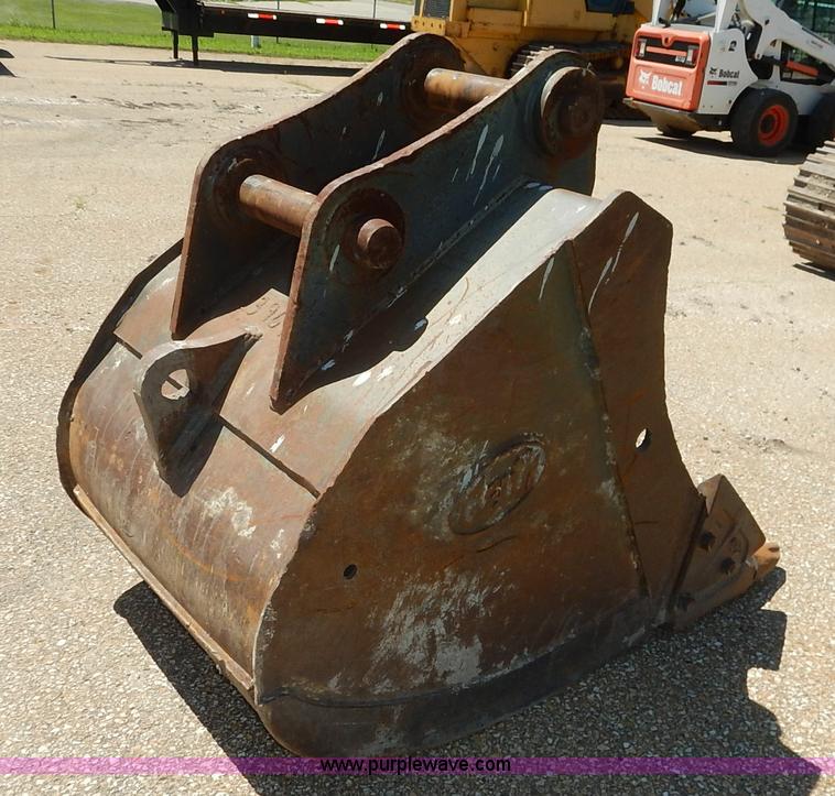 image for item J5886 Gelth excavator bucket