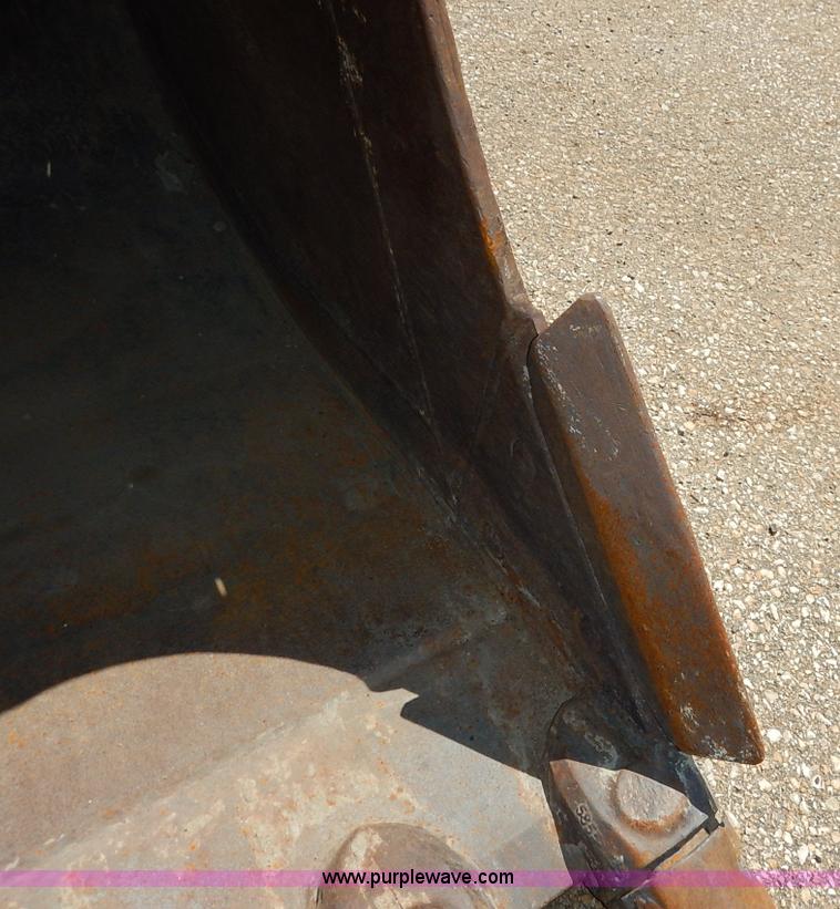 image for item J5886 Gelth excavator bucket