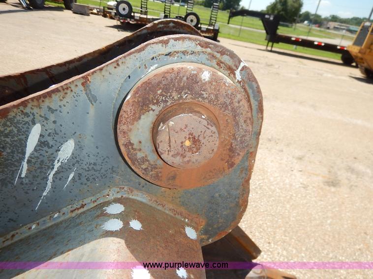 image for item J5886 Gelth excavator bucket